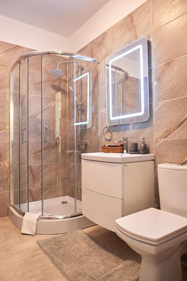 Vanilla Luxury Apartment Spa N Pool Beach Resort Неводарі Екстер'єр фото
